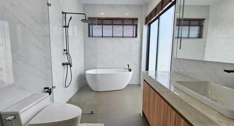 Villa zur Miete und zum Kauf mit 3 Zimmer in Bang Lamung, Chonburi