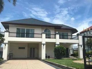 Villa zur Miete mit 3 Zimmer in Bang Lamung, Chonburi