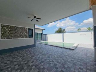À louer 4 chambres villa à Bang Lamung, Chonburi