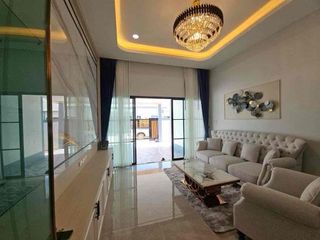 À louer 4 chambres villa à Bang Lamung, Chonburi