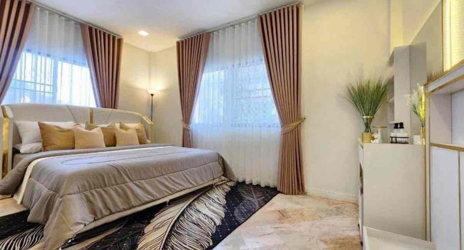 For rent 3 bedrooms villa in Bang Lamung, Chonburi