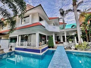 Villa zur Miete mit 4 Zimmer in Bang Lamung, Chonburi