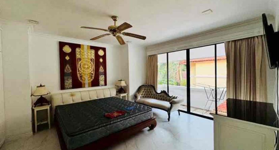 For rent 4 bedrooms villa in Bang Lamung, Chonburi