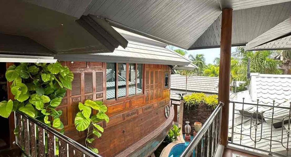 For rent 4 bedrooms villa in Bang Lamung, Chonburi