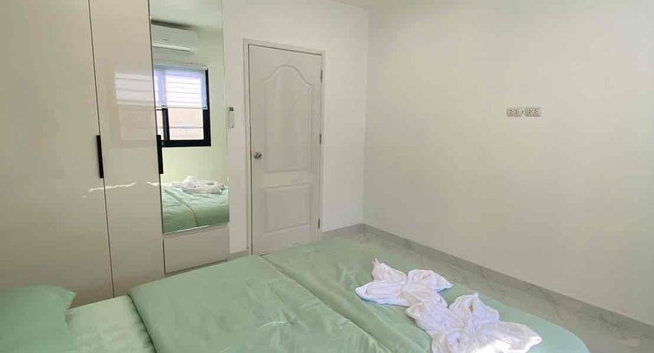 À louer 4 chambres villa à Bang Lamung, Chonburi