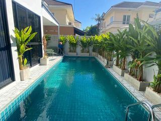 Villa en alquiler de 4 habitaciones en Bang Lamung, Chonburi