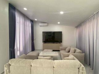 Villa en alquiler de 4 habitaciones en Bang Lamung, Chonburi