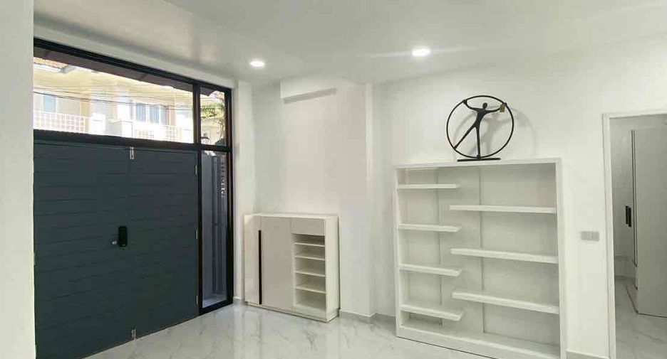 À louer 4 chambres villa à Bang Lamung, Chonburi