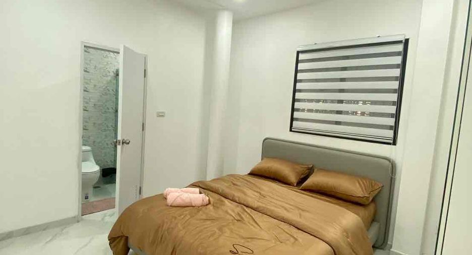À louer 4 chambres villa à Bang Lamung, Chonburi