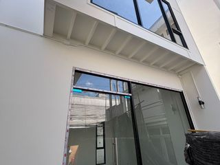 For rent 3 bedrooms retail Space in Khlong Toei, Bangkok