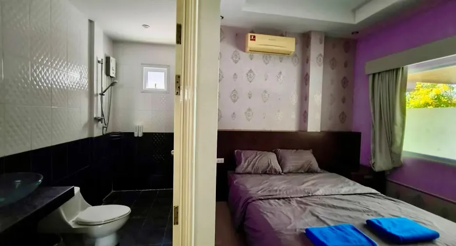 For rent and for sale 3 bedrooms house in Bang Lamung, Chonburi