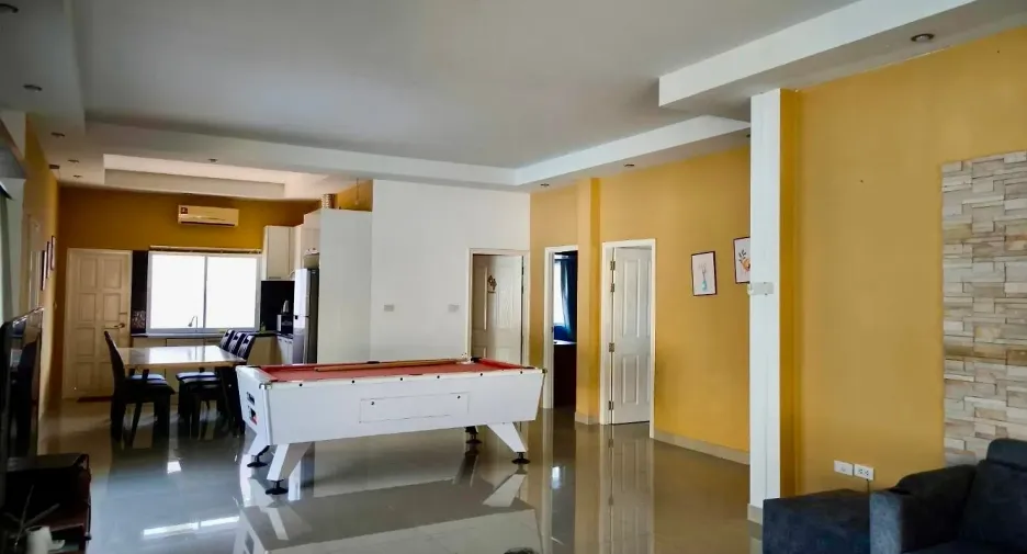 For rent and for sale 3 bedrooms house in Bang Lamung, Chonburi