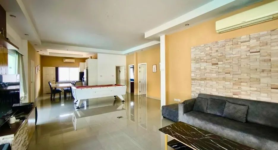 For rent and for sale 3 bedrooms house in Bang Lamung, Chonburi