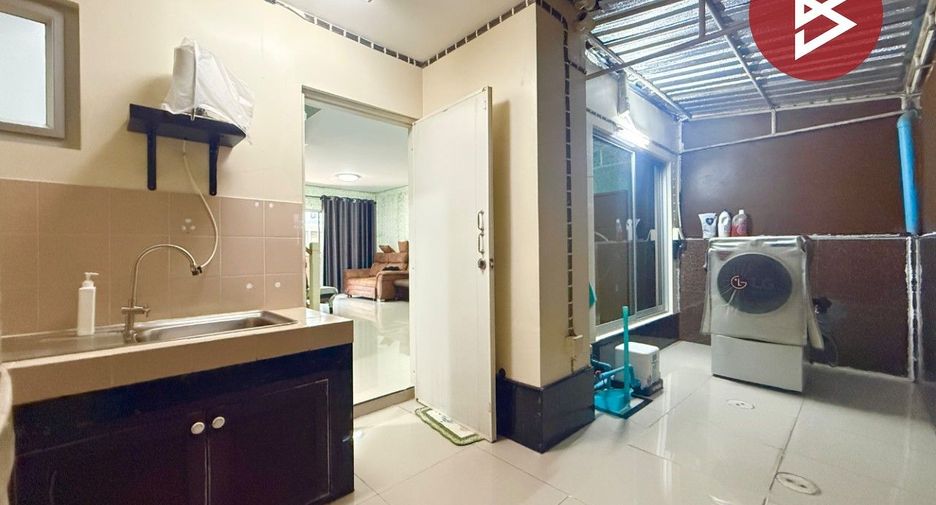 For sale 3 ベッドルーム townhouse in Bang Khun Thian, Bangkok
