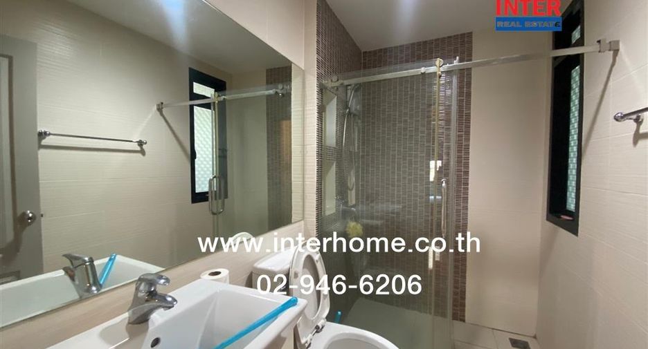 Haus zum Kauf mit 4 Zimmer in Mueang Samut Prakan, Samut Prakan