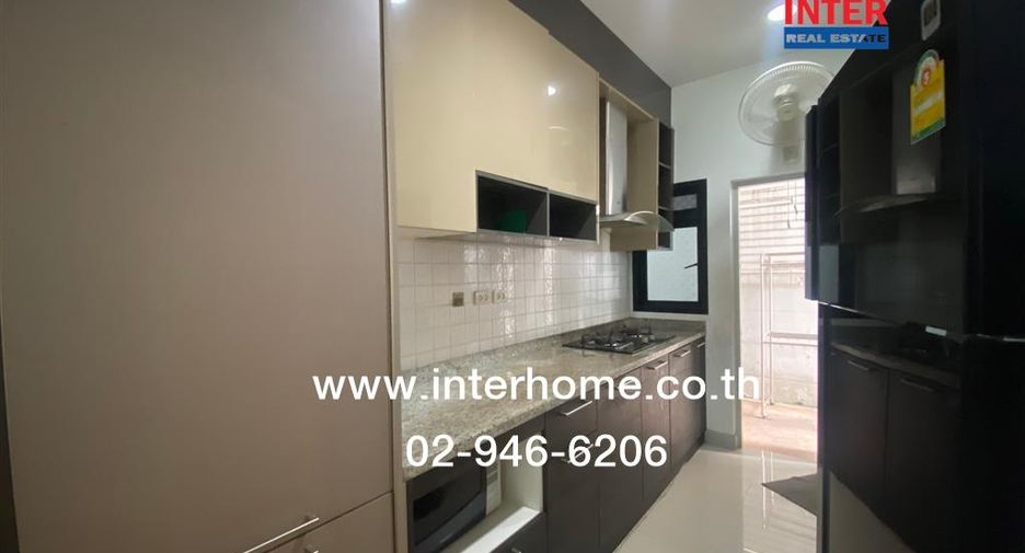 Haus zum Kauf mit 4 Zimmer in Mueang Samut Prakan, Samut Prakan