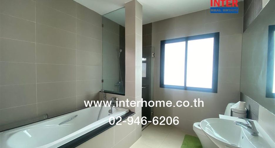 Haus zum Kauf mit 4 Zimmer in Mueang Samut Prakan, Samut Prakan