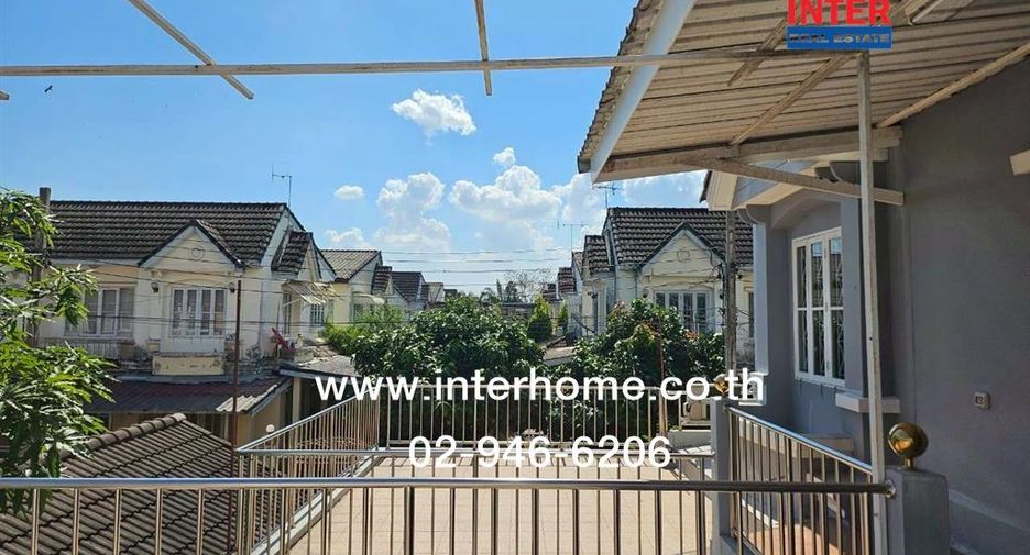 For sale 5 bedrooms townhouse in Khlong Sam Wa, Bangkok