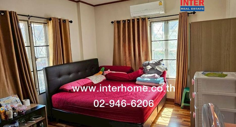 For sale 5 bedrooms townhouse in Khlong Sam Wa, Bangkok