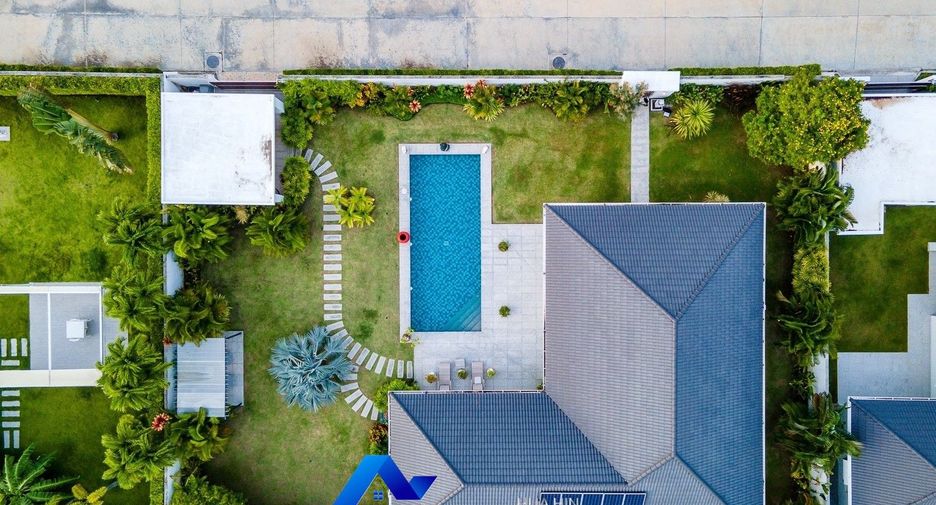For sale 3 bedrooms villa in Hua Hin, Prachuap Khiri Khan