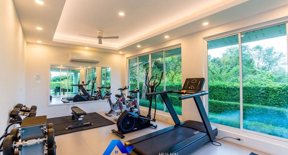 For sale 3 bedrooms villa in Hua Hin, Prachuap Khiri Khan