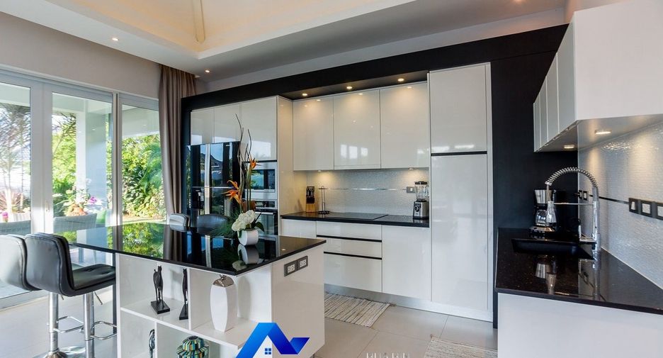 For sale 3 bedrooms villa in Hua Hin, Prachuap Khiri Khan