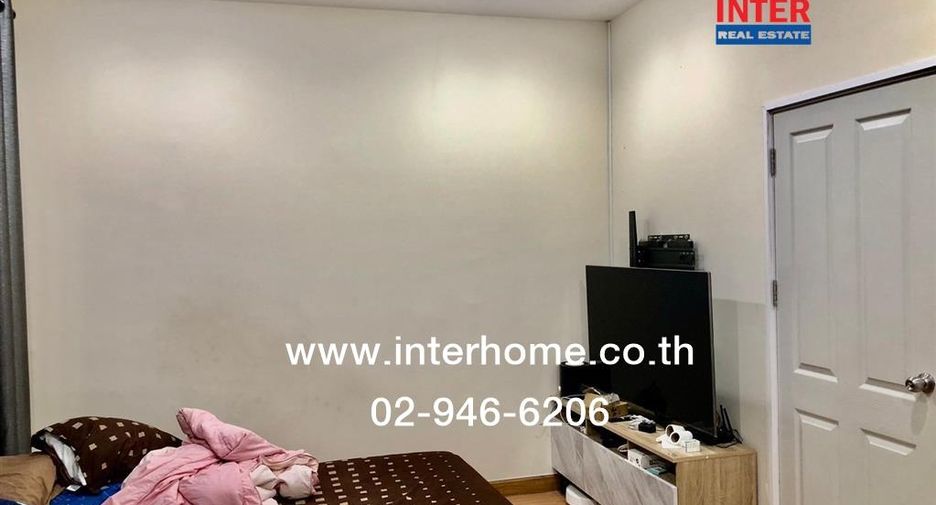 For sale 4 bedrooms townhouse in Prawet, Bangkok