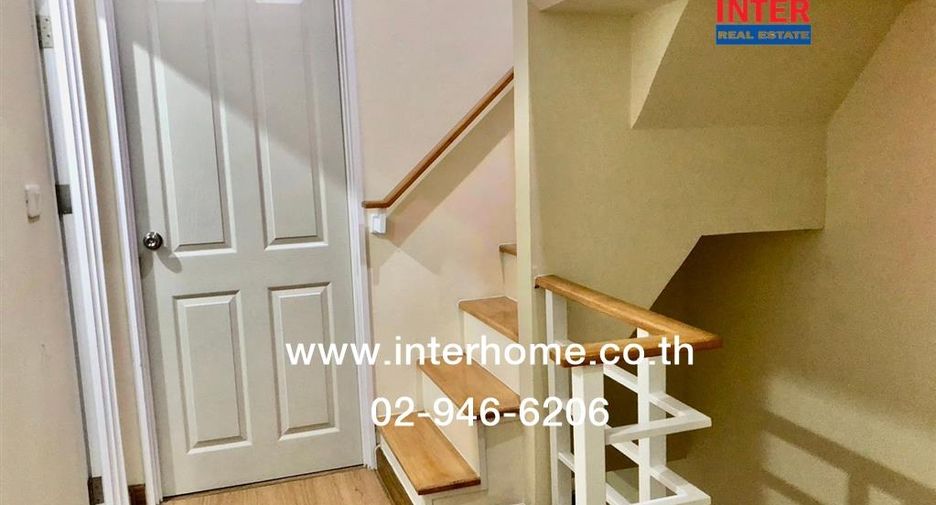 For sale 4 bedrooms townhouse in Prawet, Bangkok