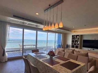 For rent 3 bedrooms condo in Bang Lamung, Chonburi