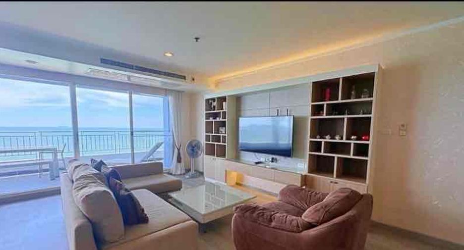 For rent 3 bedrooms condo in Bang Lamung, Chonburi