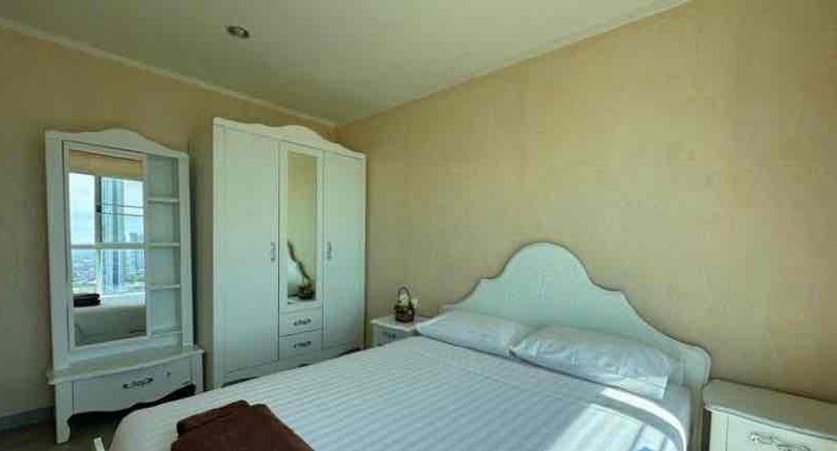 For rent 3 bedrooms condo in Bang Lamung, Chonburi