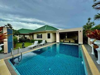 For rent 2 bedrooms villa in Bang Lamung, Chonburi