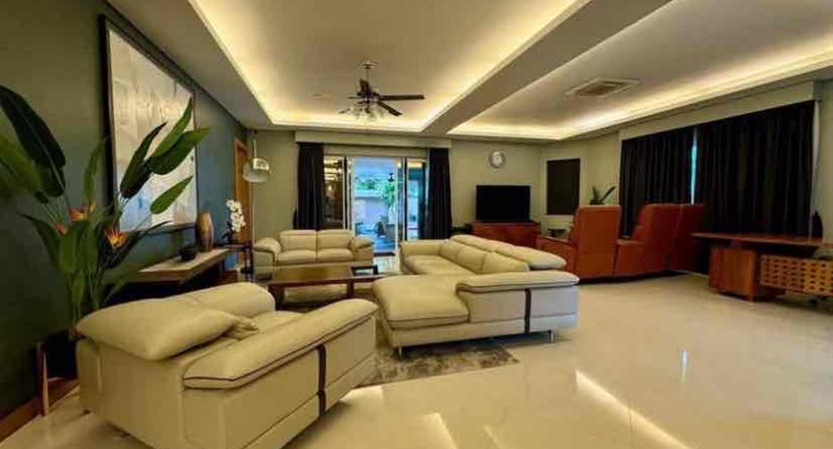 À louer 2 chambres villa à Bang Lamung, Chonburi