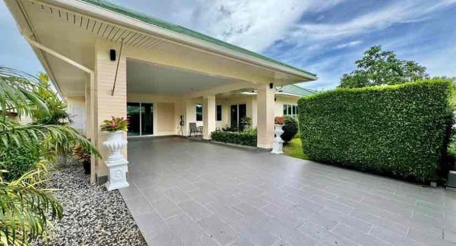 À louer 2 chambres villa à Bang Lamung, Chonburi