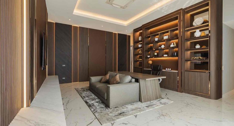 Villa en alquiler y en venta de 6 habitaciones en Bang Lamung, Chonburi