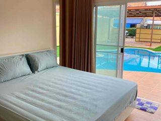 For rent 7 bedrooms villa in Bang Lamung, Chonburi