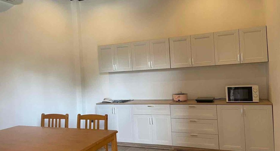 For rent 4 bedrooms villa in Bang Lamung, Chonburi