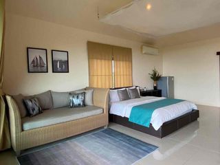 À louer 4 chambres villa à Bang Lamung, Chonburi