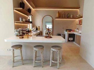 Villa zur Miete und zum Kauf mit 4 Zimmer in Bang Lamung, Chonburi