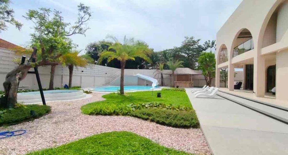 For rent and for sale 4 bedrooms villa in Bang Lamung, Chonburi