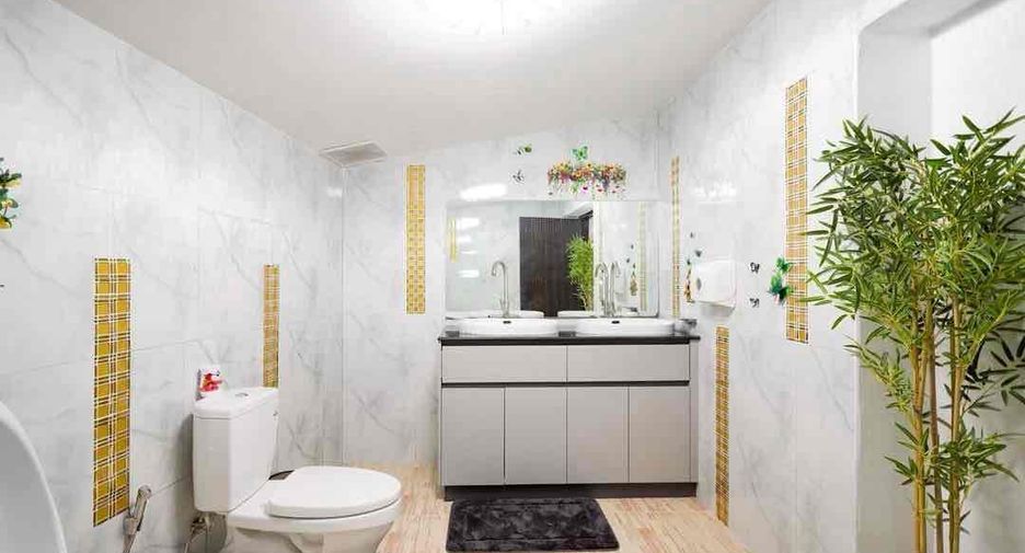 For rent 7 bedrooms villa in Bang Lamung, Chonburi
