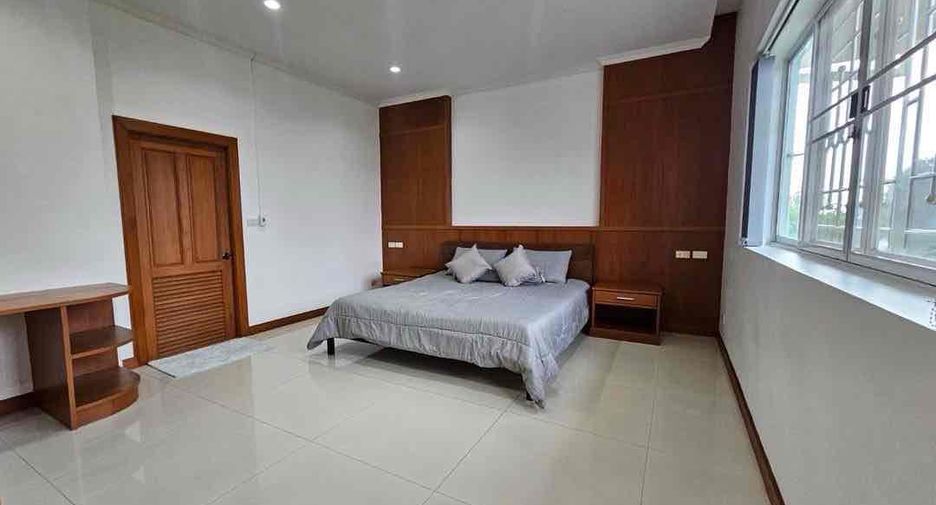 For rent 6 bedrooms villa in Bang Lamung, Chonburi
