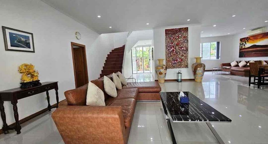 For rent 6 bedrooms villa in Bang Lamung, Chonburi