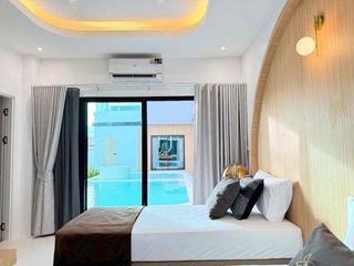 Villa zur Miete und zum Kauf mit 5 Zimmer in Bang Lamung, Chonburi