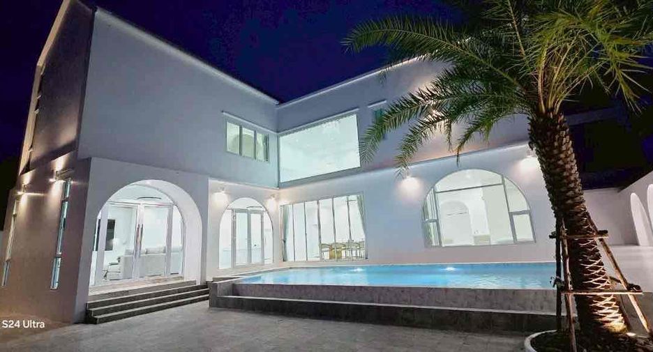 À louer 4 chambres villa à Bang Lamung, Chonburi