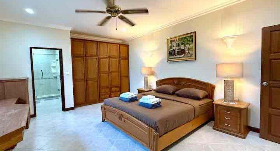 For rent 4 ベッドルーム villa in Bang Lamung, Chonburi