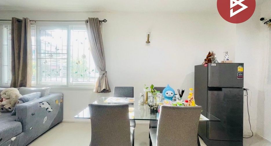 For sale 3 bedrooms townhouse in Sai Mai, Bangkok