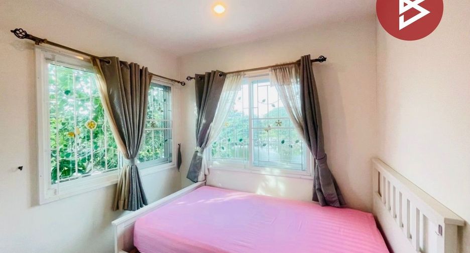 For sale 3 bedrooms townhouse in Sai Mai, Bangkok