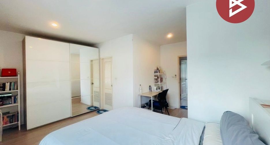For sale 3 bedrooms townhouse in Sai Mai, Bangkok