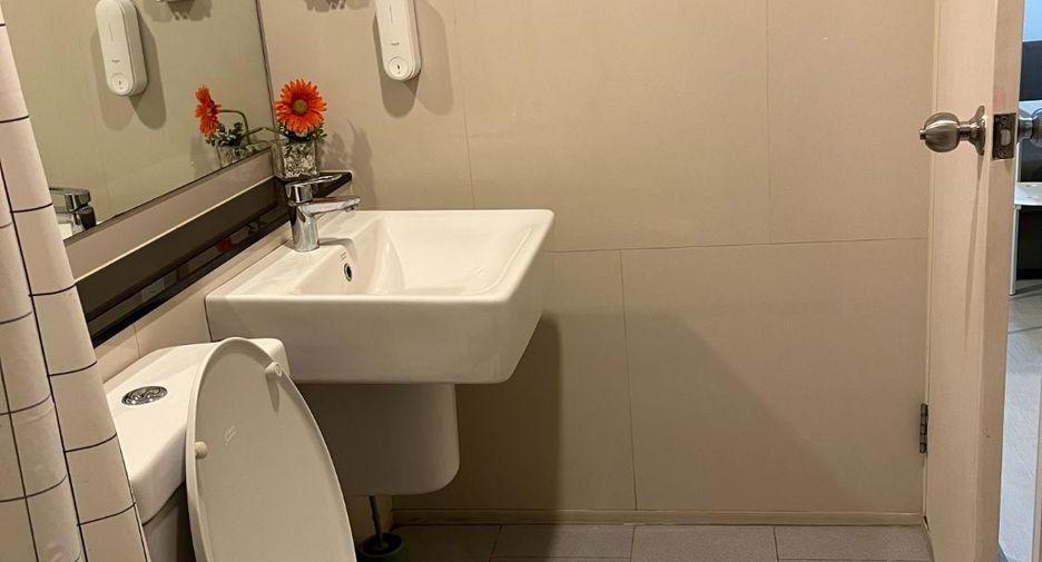 For sale 1 Beds condo in Mueang Samut Prakan, Samut Prakan